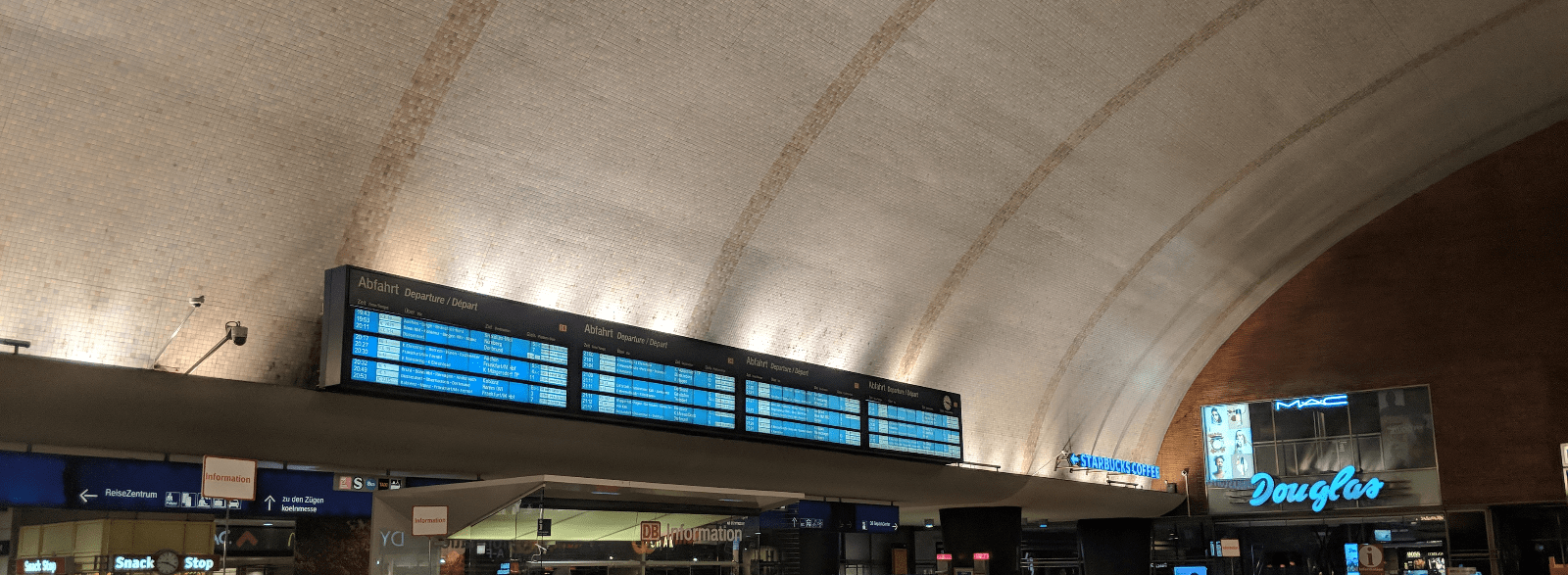 Reiseinformation am Bahnhof
